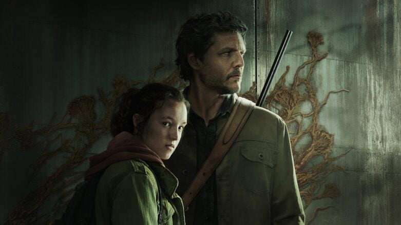 Ellie e Joel estão em frente a uma parede com cordyceps crescendo nela do programa The Last of Us da HBO