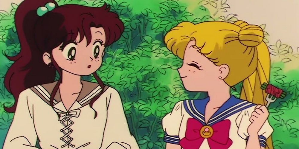 Usagi e Makoto almoçando no Sailor Moon original