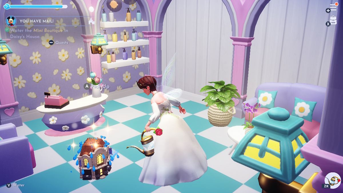 Um avatar feminino do Disney Dreamlight Valley em um vestido branco regando uma versão minúscula da Daisy's Boutique.