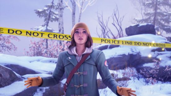 Life is Strange: Double Exposure Chloe - Max ficou na neve na frente da fita de advertência da polícia