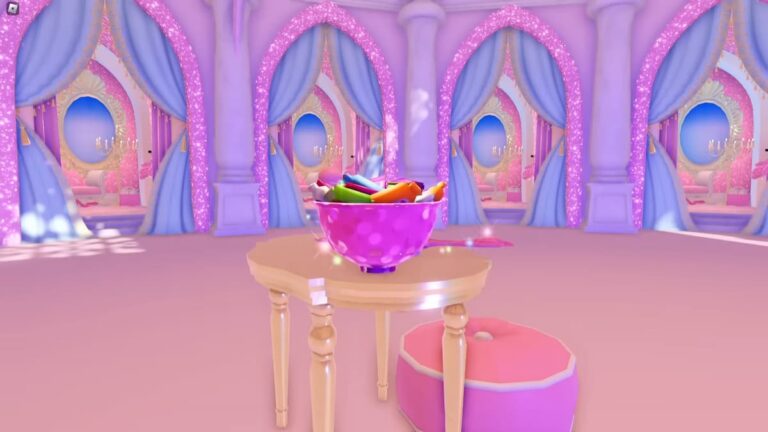 Roblox Royale High Pink Sparkly Candy Bowl