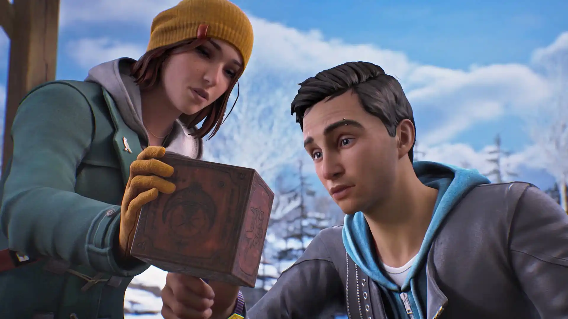 Max e Reggie olhando para a caixa em Life is Strange Double Exposure