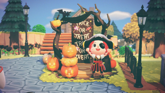 Melhores jogos de Halloween: um personagem de Animal Crossing ficou ao lado de algumas abóboras com roupa de pirata