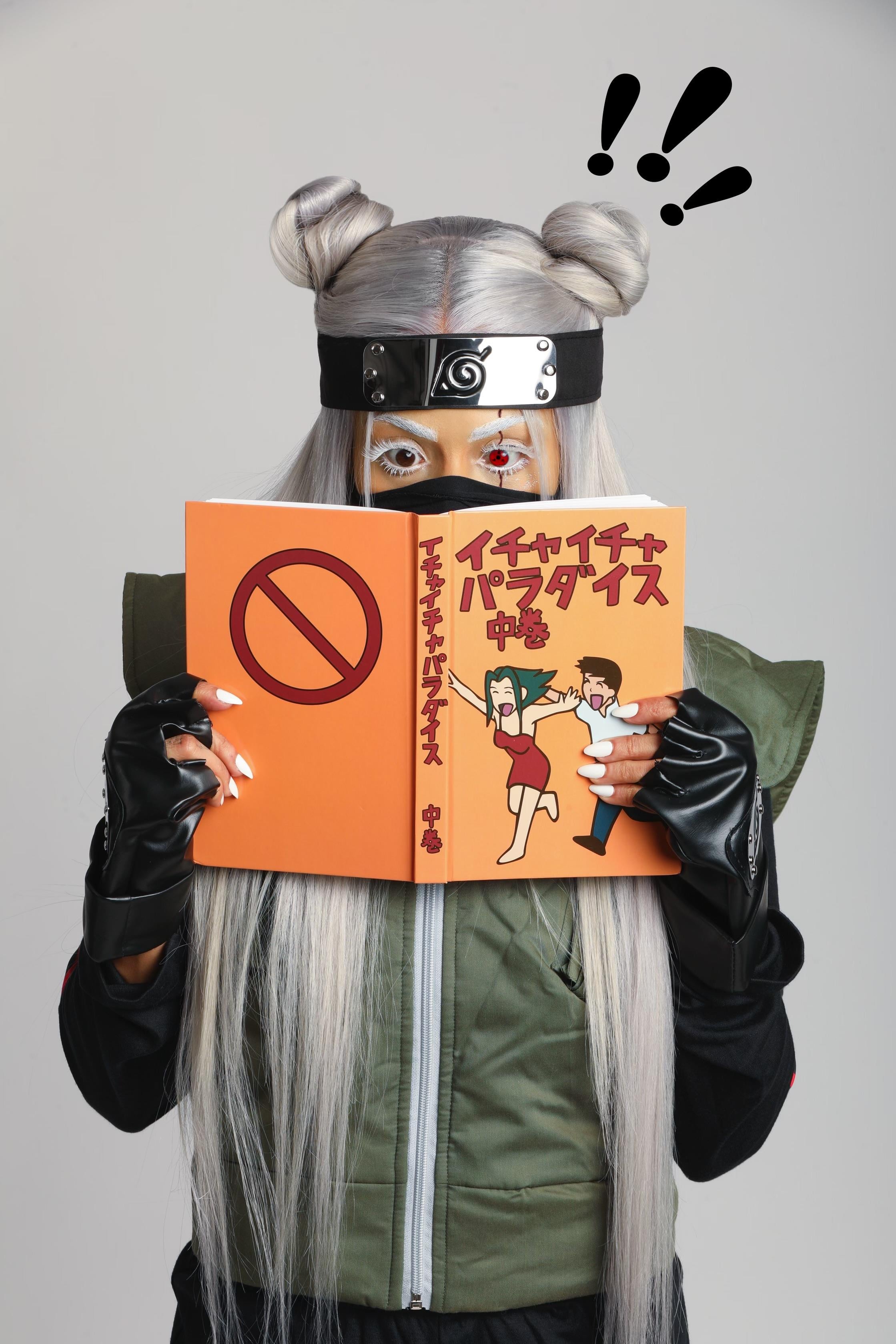 zelina-kakashi-hatake-cosplay.jpg