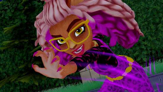 Entrevista Monster High Skulltimate Secrets: Clawdeen Wolf atacando a câmera e sorrindo